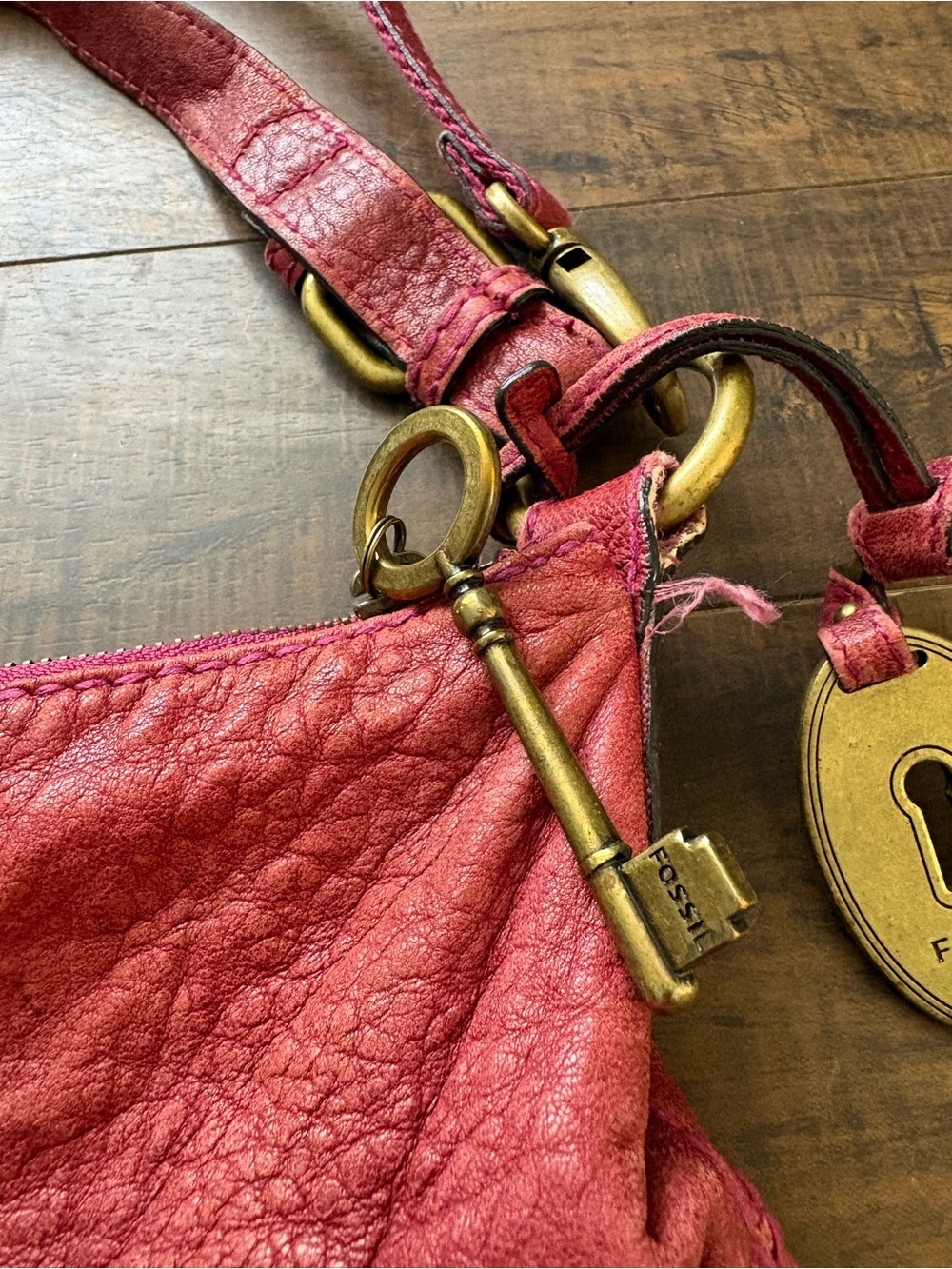 Vintage Long Live  Red Leather Shoulder Bag - Picture 5 of 14